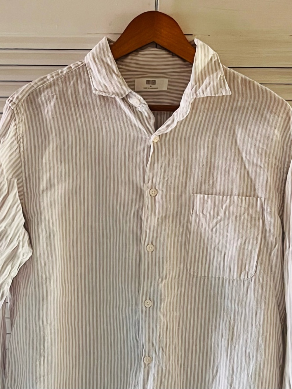 Uniqlo Men's Light Blue and White Striped Casual Button-Down Shirt